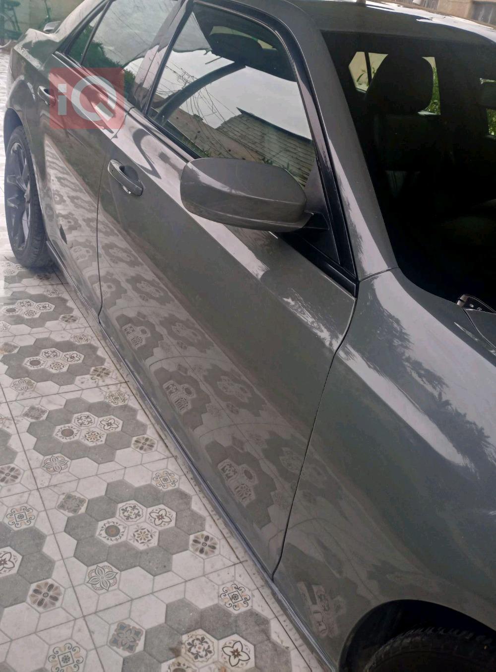 کرایسلەر 300